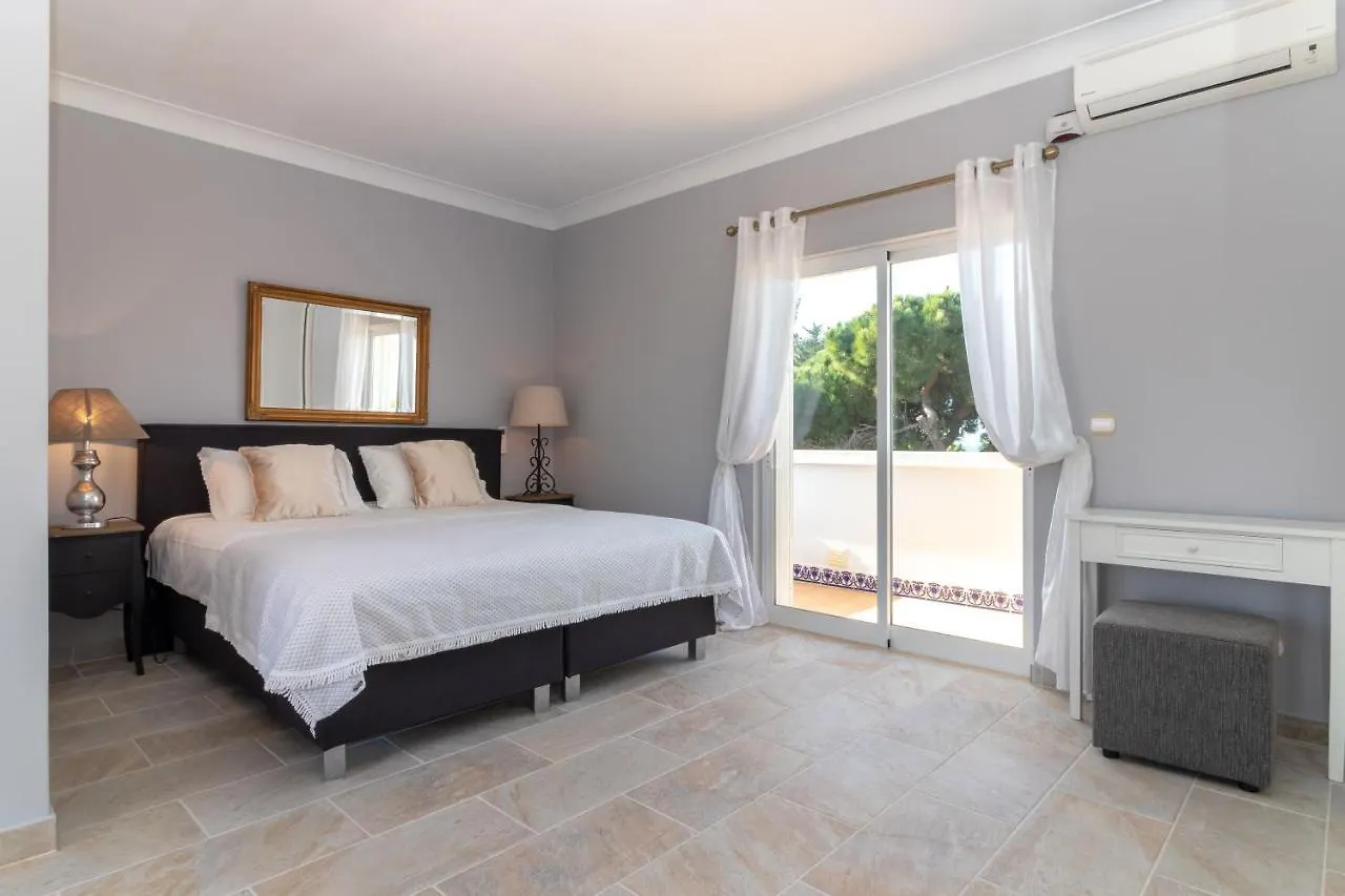 Villa Ocean Blue Ocean Views Walk To Beach Pool Ferragudo   Ferragudo (Faro)